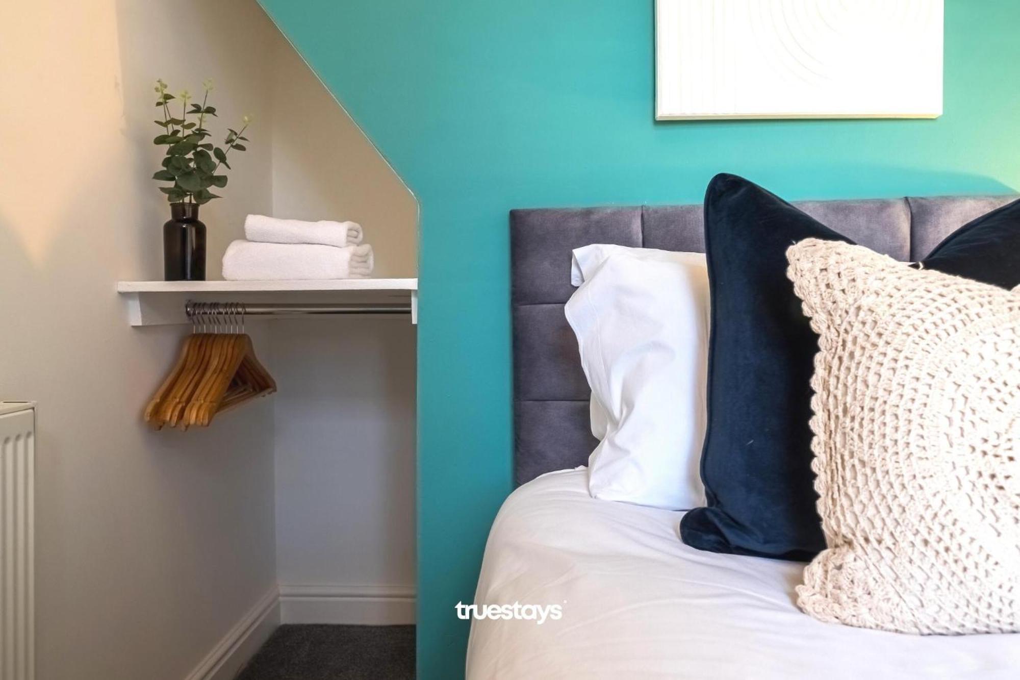Penkhull House By Truestays - 4 Bedroom House In Stoke-On-Trent 외부 사진