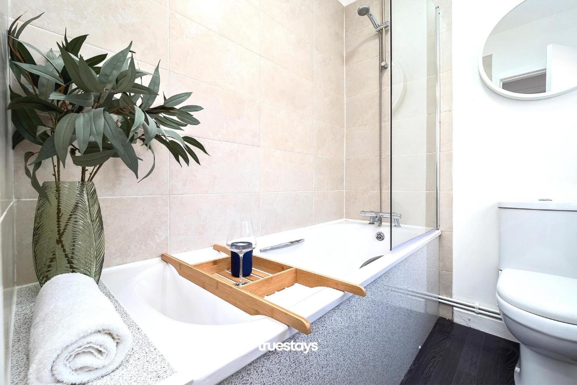 Penkhull House By Truestays - 4 Bedroom House In Stoke-On-Trent 외부 사진