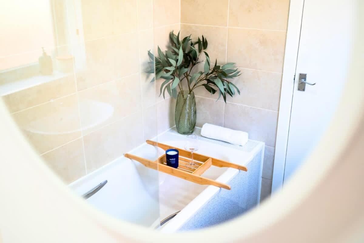 Penkhull House By Truestays - 4 Bedroom House In Stoke-On-Trent 외부 사진