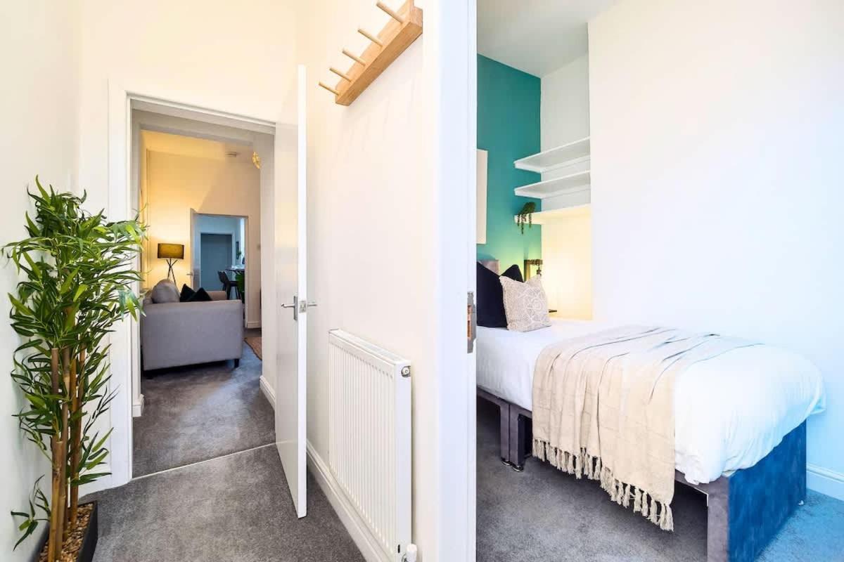 Penkhull House By Truestays - 4 Bedroom House In Stoke-On-Trent 외부 사진